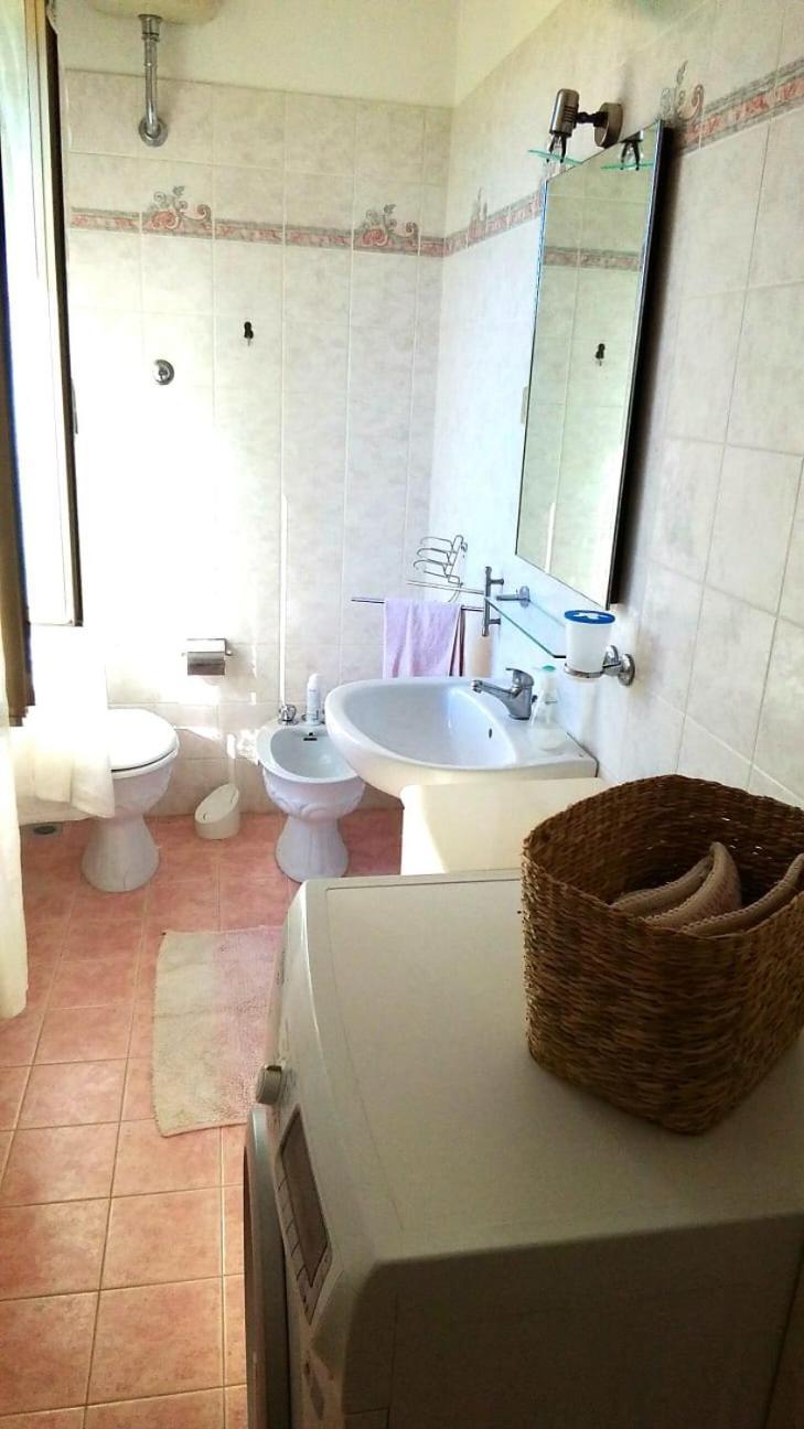 Bouganville A Apartament B&B Civitanova Marche Ngoại thất bức ảnh